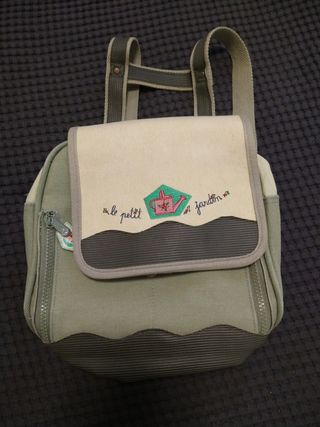 Mochila escolar. Busquets.