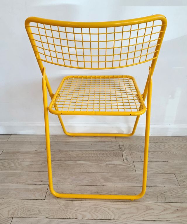 Conjunto de sillas y mesa