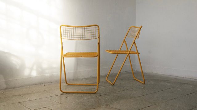 Conjunto de sillas y mesa