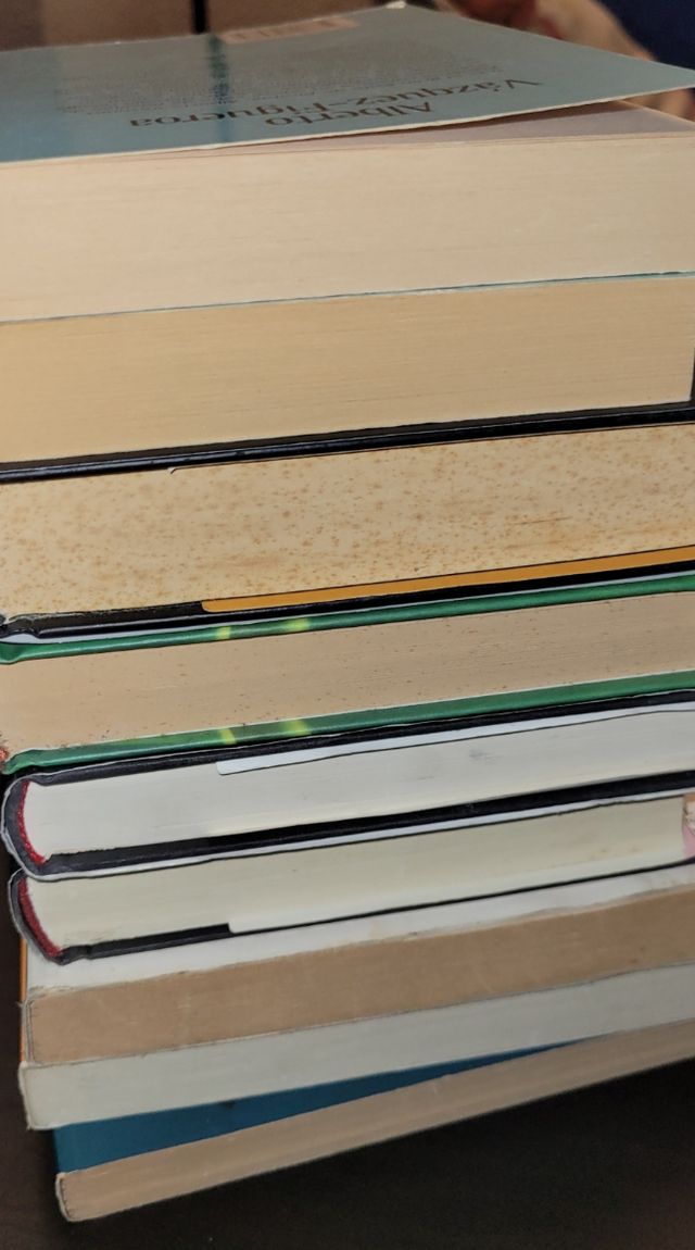 Lote de 9 libros Alberto Vazquez Figueroa