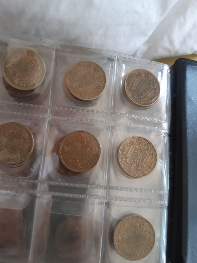 colección completa pts 1975