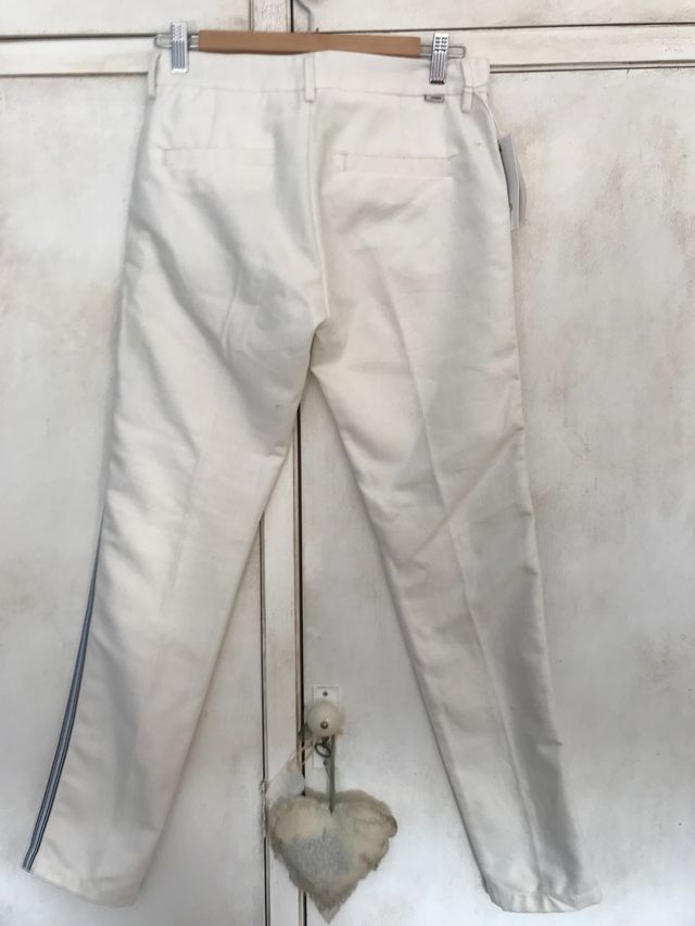 Pantalón pitillo sin estrenar