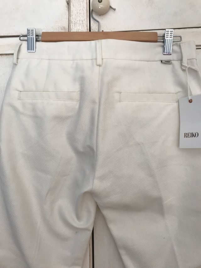 Pantalón pitillo sin estrenar