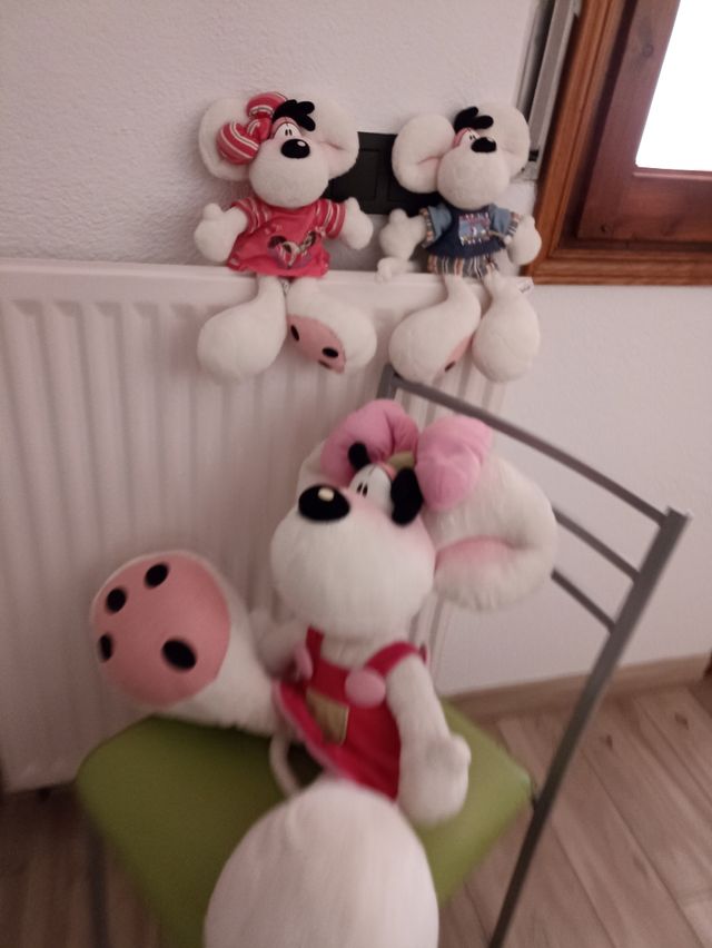 2 peluche diddlina