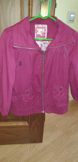 chaqueta fucsia