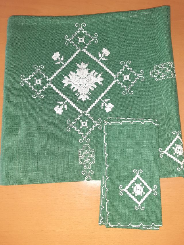 Mantelería Lagartera merienda