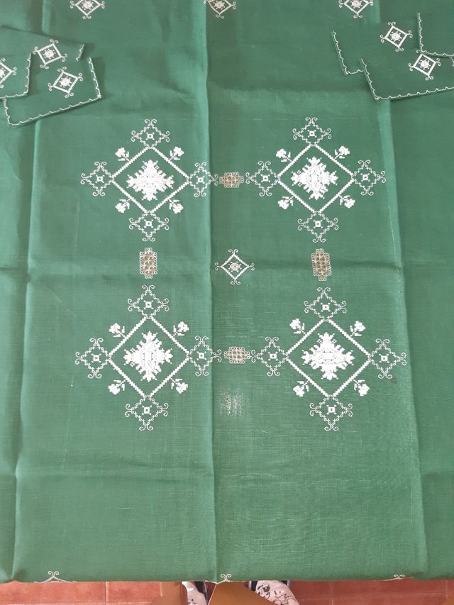 Mantelería Lagartera merienda