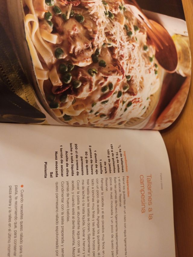 Libro mesa y mantel Florinda Chico