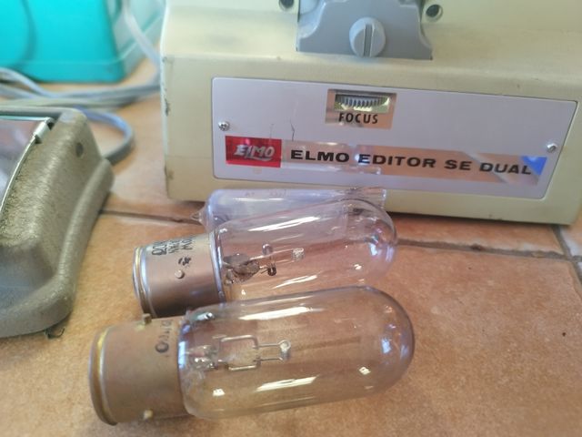 aparato super 8 con kit de montaje de películas