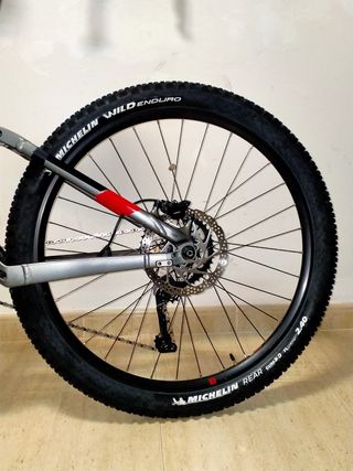 E-MTB TREK