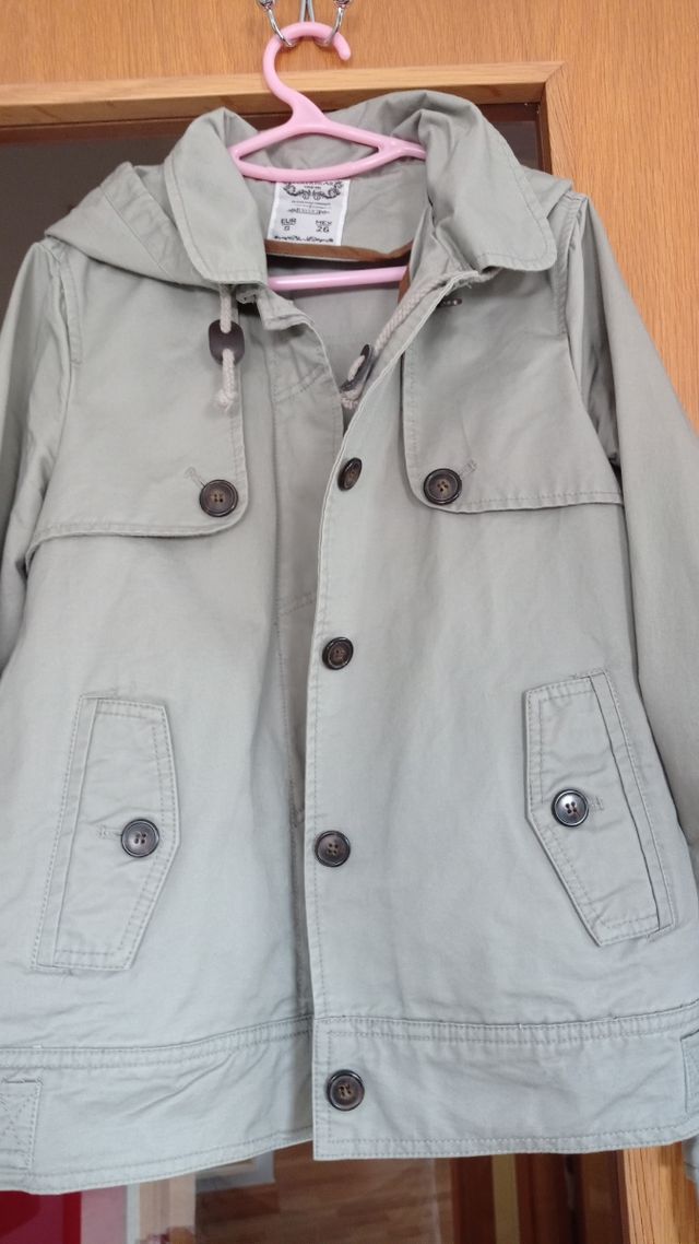Gabardina corta.Talla S.