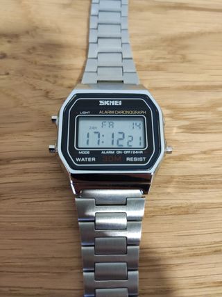 Reloj estilo retro Skmei 