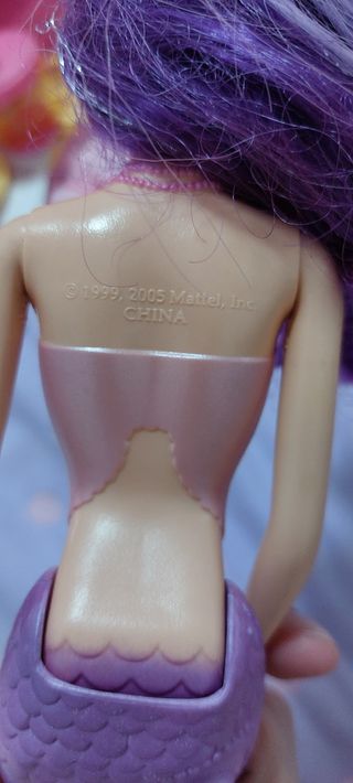 Pack muñeca barbie sirena y otros objetos barbie