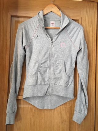 Sudadera gris 