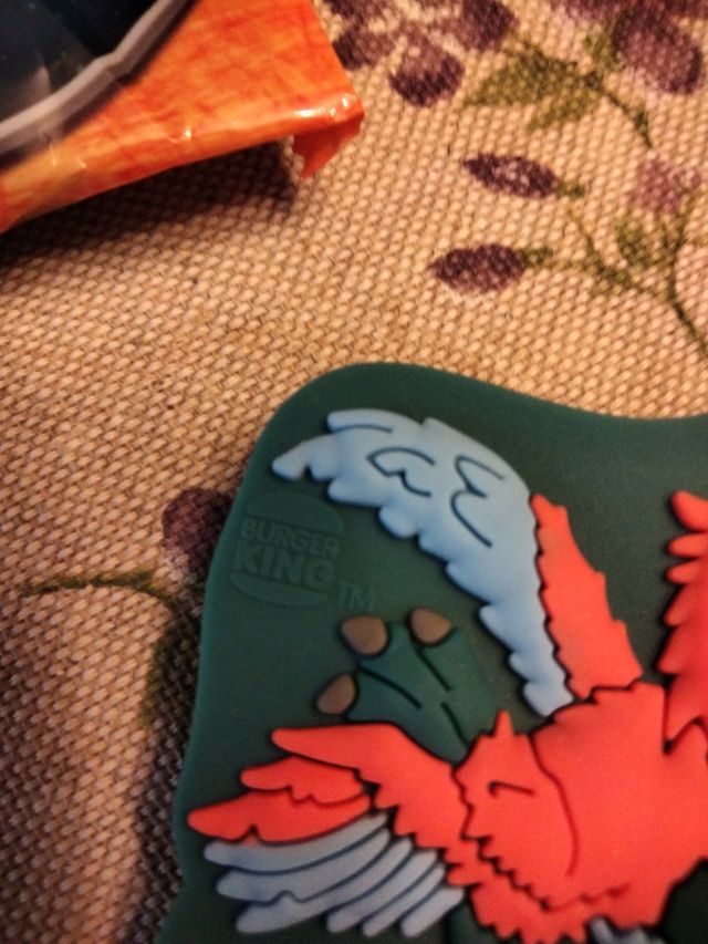 Lote dinosaurios (7 piezas, 2 iguales, y uno fluo)