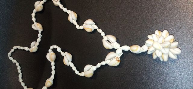 collar ARTESANAL  caracolas naturales VINTAGE NUEV