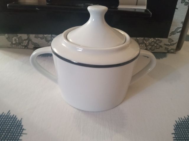 Juego de café Victorio & Lucchino