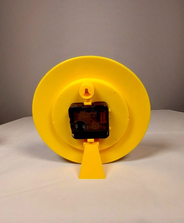 Reloj sobremesa y/o pared