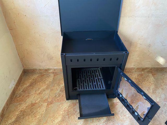 Estufa de leña con horno arriba 58x52x48