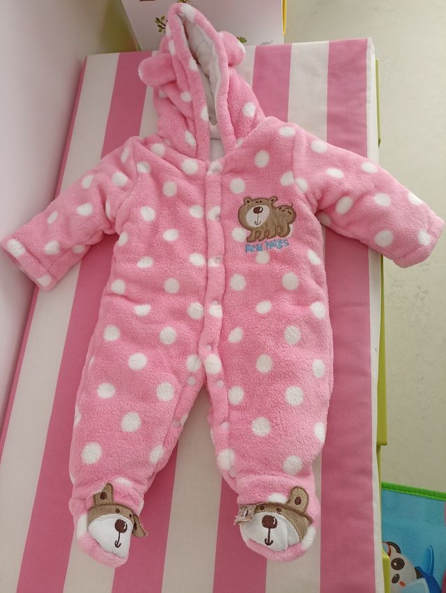 buzo bebé talla 6 meses