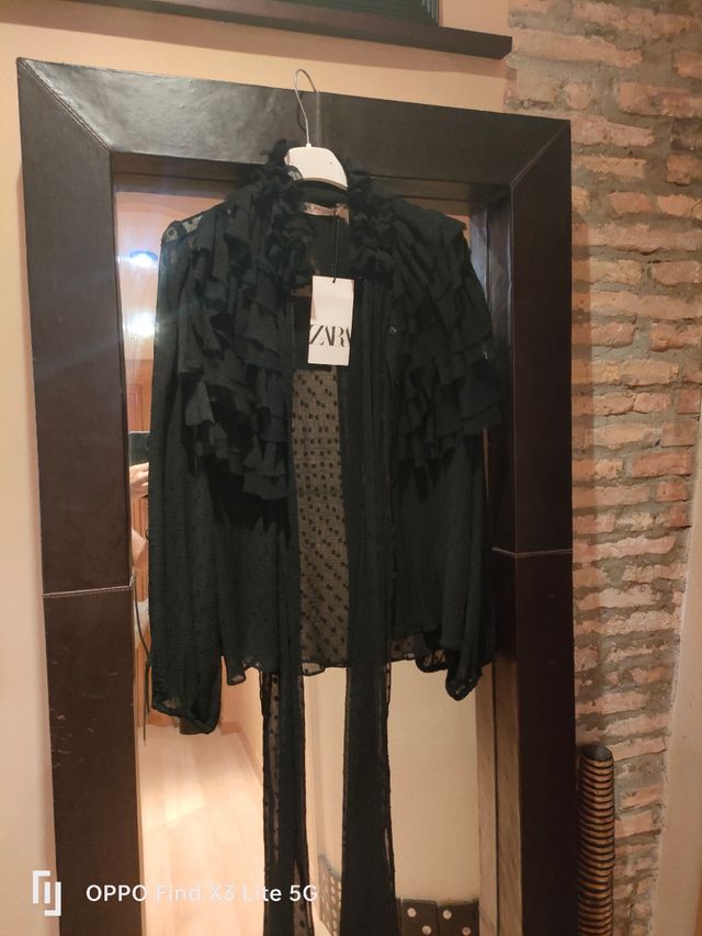 Blusa negra de encaje nueva de Zara S