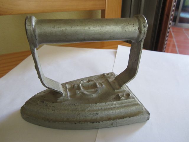 PLANCHA DE ACERO AÑOS 40-50 MACIZA