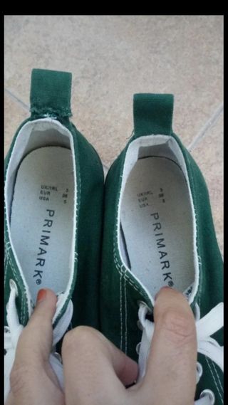 Zapatillas de lona verde - Primark 