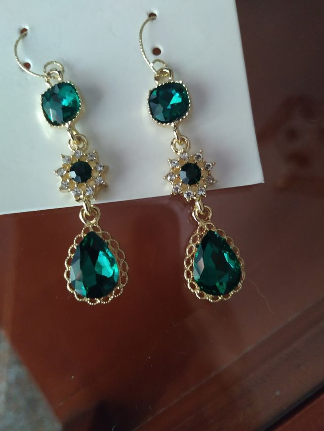 Peineta y pendientes