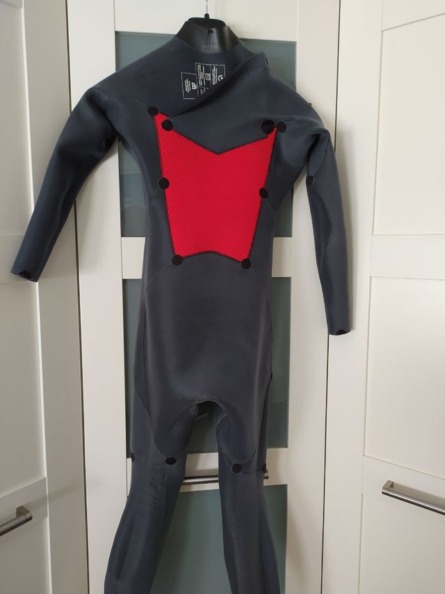 Traje de surf Quiksilver Syncro 3/2, talla 10