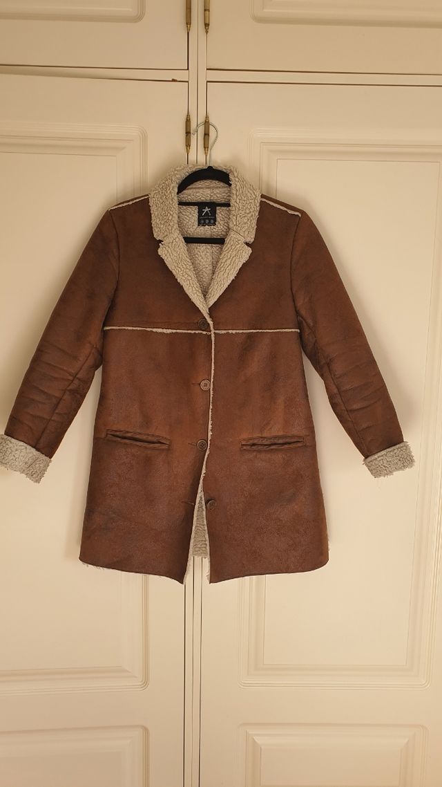 Abrigo piel vuelta Marrón