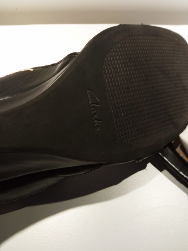 Sandalias Clarks con cuña núm 39