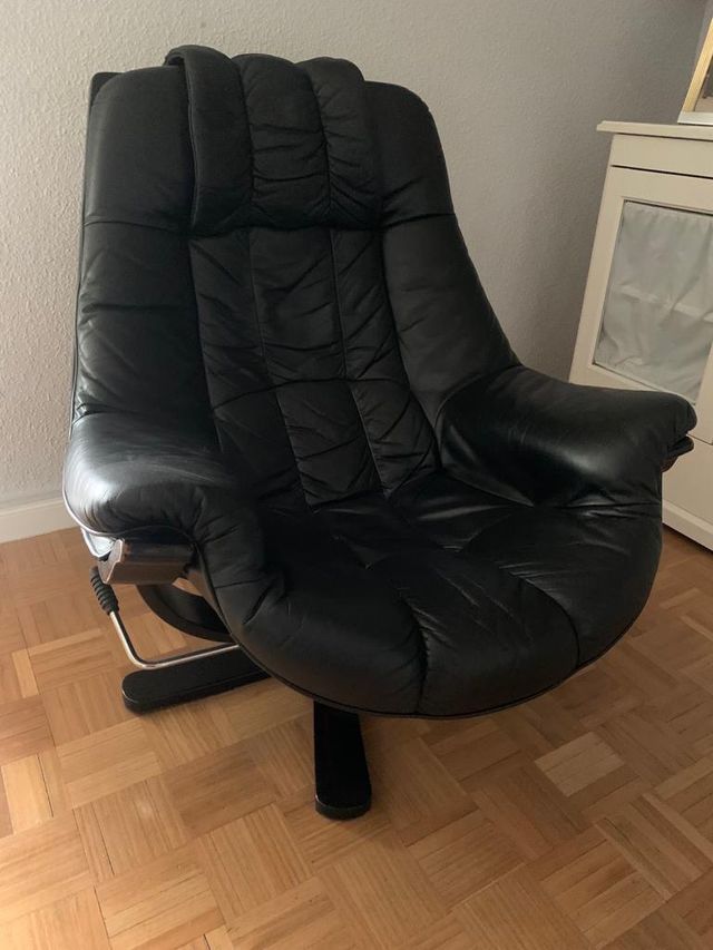 Sillón de piel negro