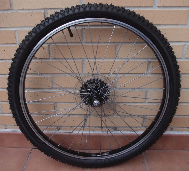 Ruota posteriore completa con freno a V da 24