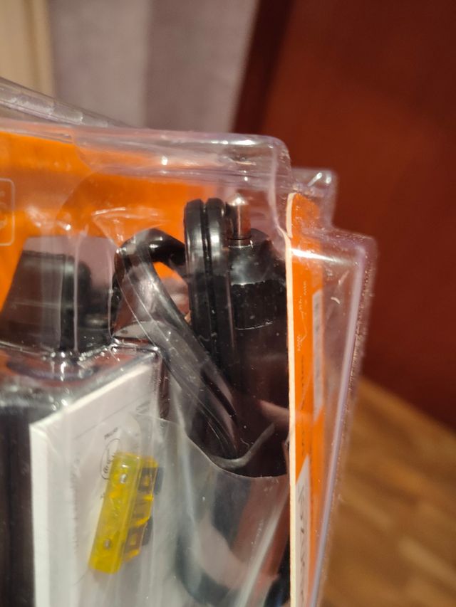 Transformador de 12V a 230V AC