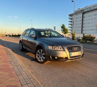 Audi A6 Allroad 2011