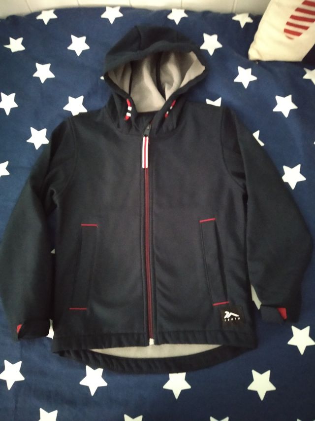 Parka niño deportiva.