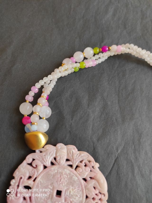 collar piedras naturales