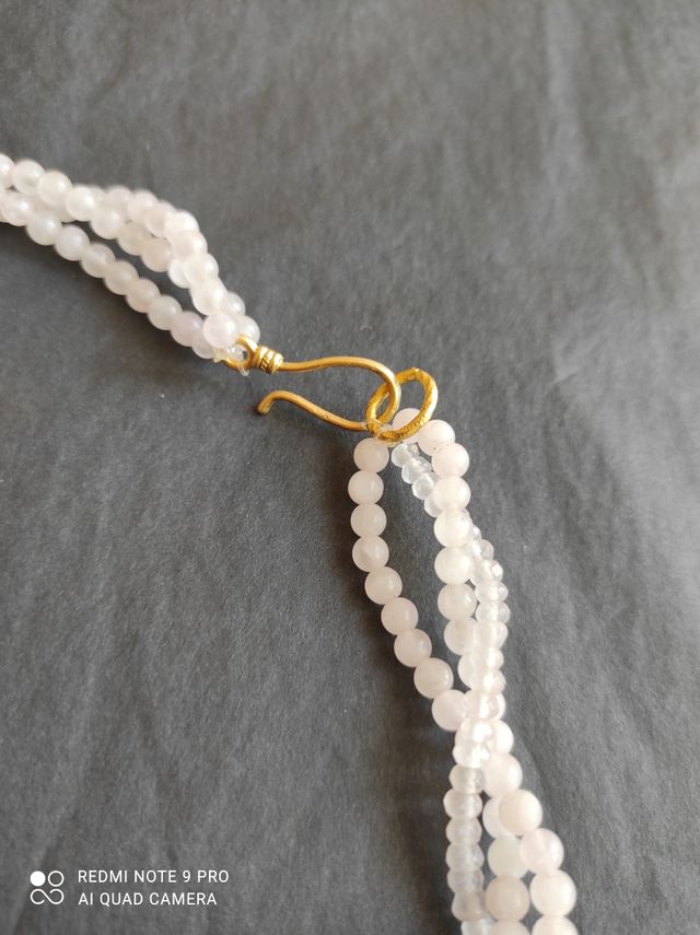 collar piedras naturales