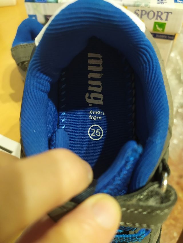 Zapatillas gris talla 25 Mustang