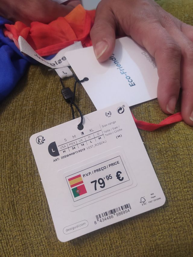 vestido desigual nuevo con etiqueta