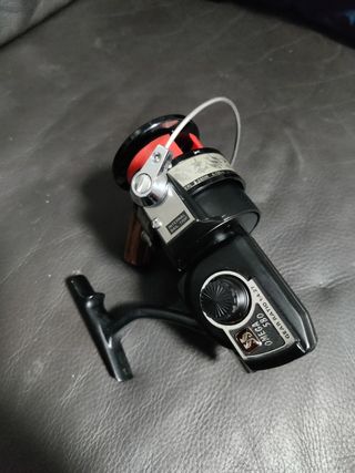 carrete Omega 580 con caja.