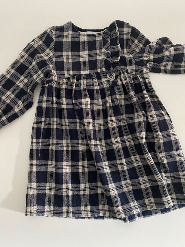 Vestido cuadros de Zara