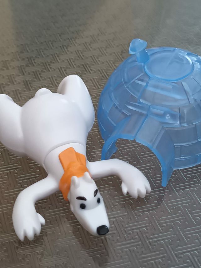 Figura maxi kinder oso polar