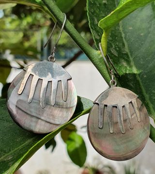 Pendientes de nacar y plata