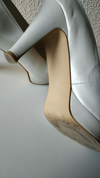 Zapatos de tacón blanco- plateado