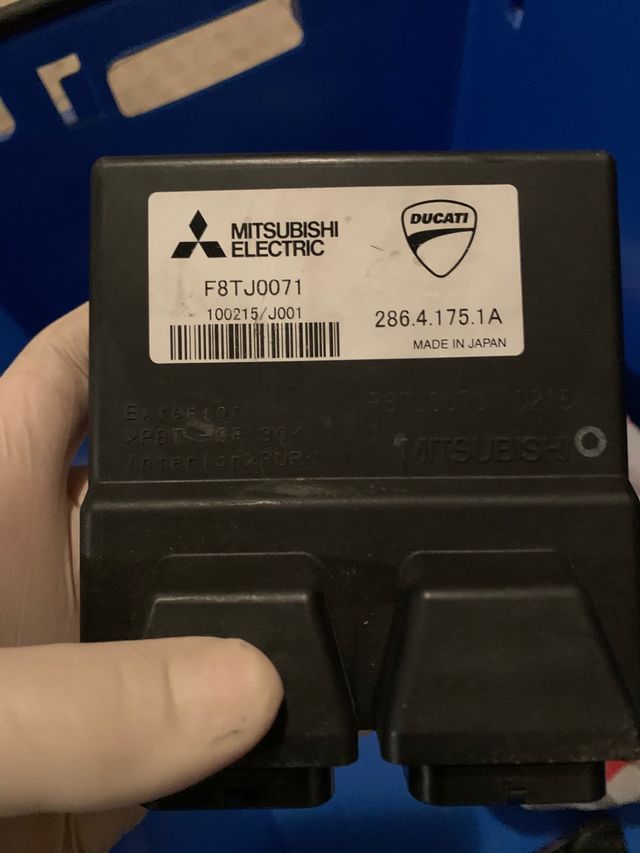 Ducati Multistrada 1200 unidad controlo