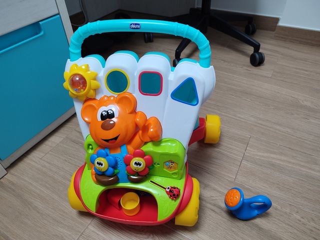 Andador Chicco Primeros pasos. Riega y camina