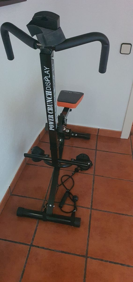 Máquina elíptica,remo,abdominales,brazos y gluteos