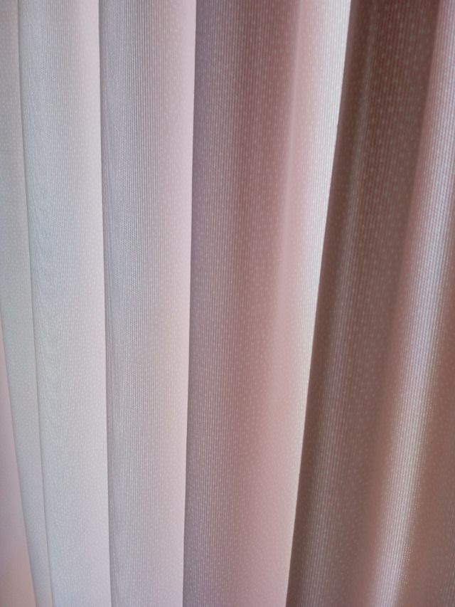 Cortinas rosa bebe algodón lavable con topitos