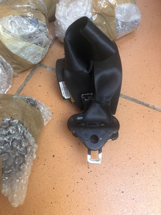 5 Cinturón de seguridad